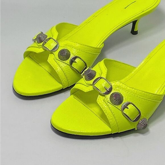 Balenciaga Women's Cagole Buckle Stud Slide Sandals size 39 - Picture 4 of 12